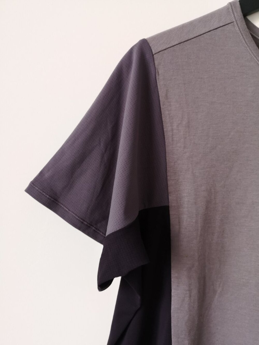 NWT LULULEMON LNRR/MNPH/DPHM Gray Grey Take The Moment SS Top Shirt Men's Large - Picture 3 of 10